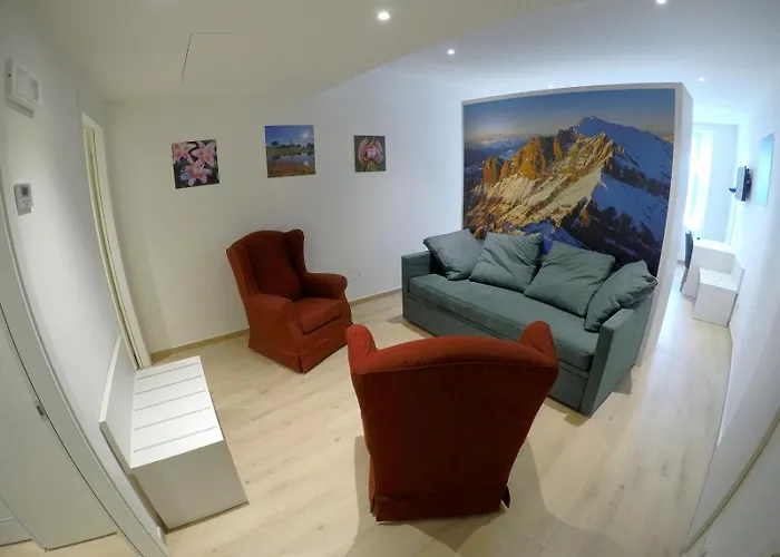 La Casa Sul 3* Lecco